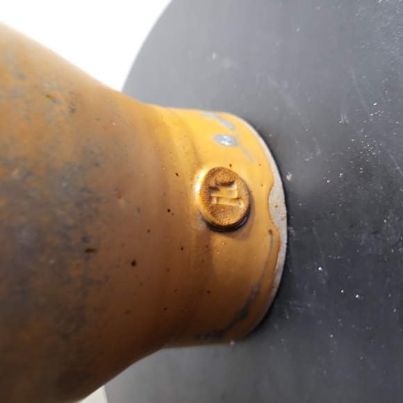 Mid-Century Modern Studio Pottery Ceramic Vase Signed w/ Chop Mark 9" - Picture 4 of 11